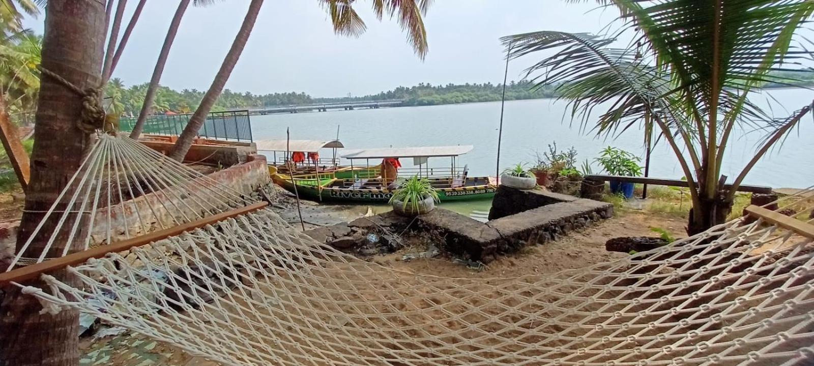 Green Island Homestay Riverside Kozsíkóde Kültér fotó